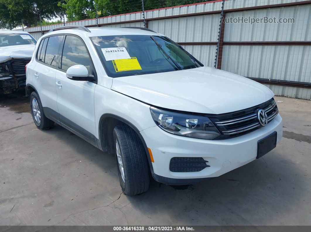 2017 Volkswagen Tiguan   White vin: WVGAV7AX8HK035360