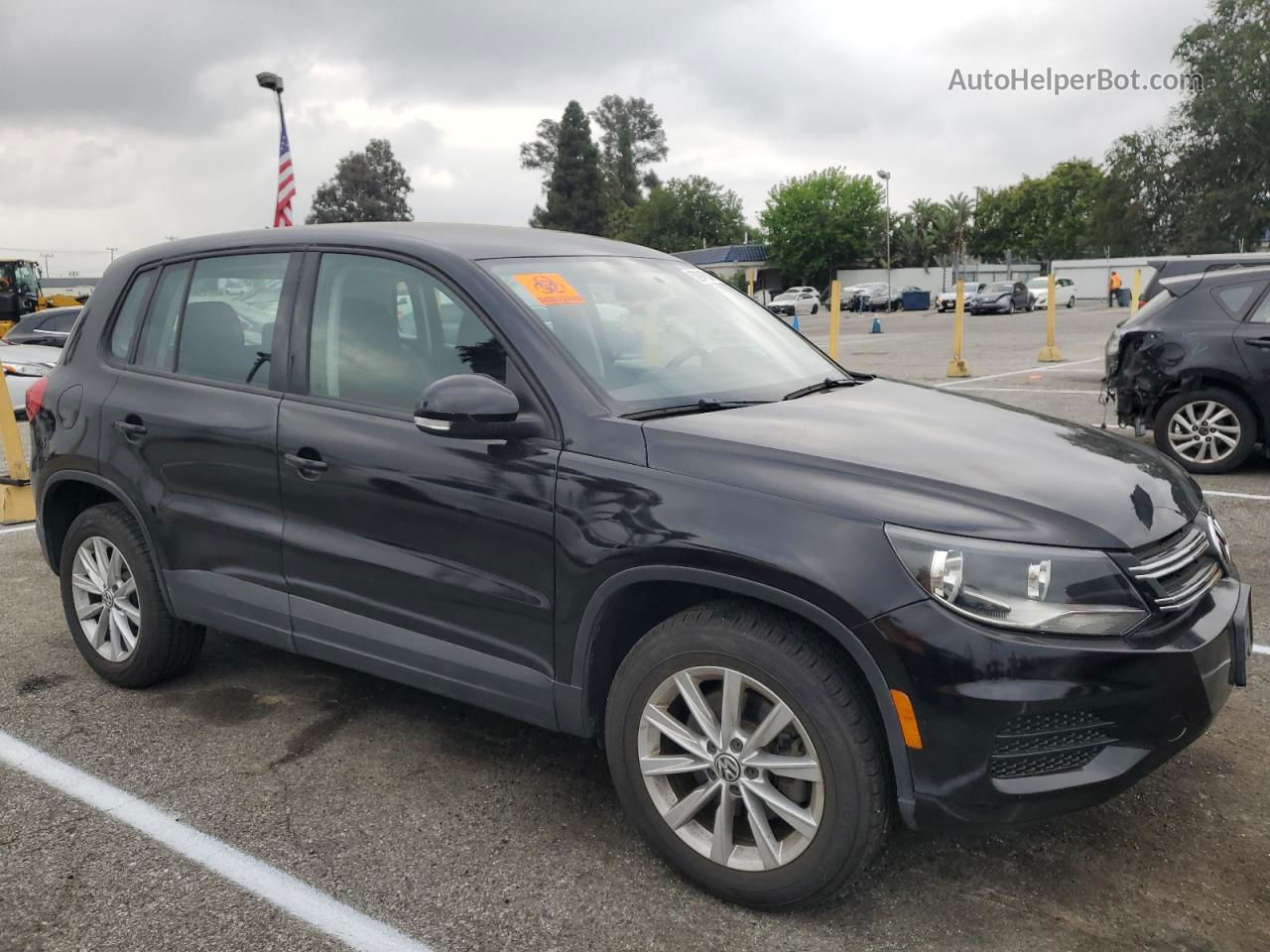 2017 Volkswagen Tiguan S Black vin: WVGAV7AX8HK049095