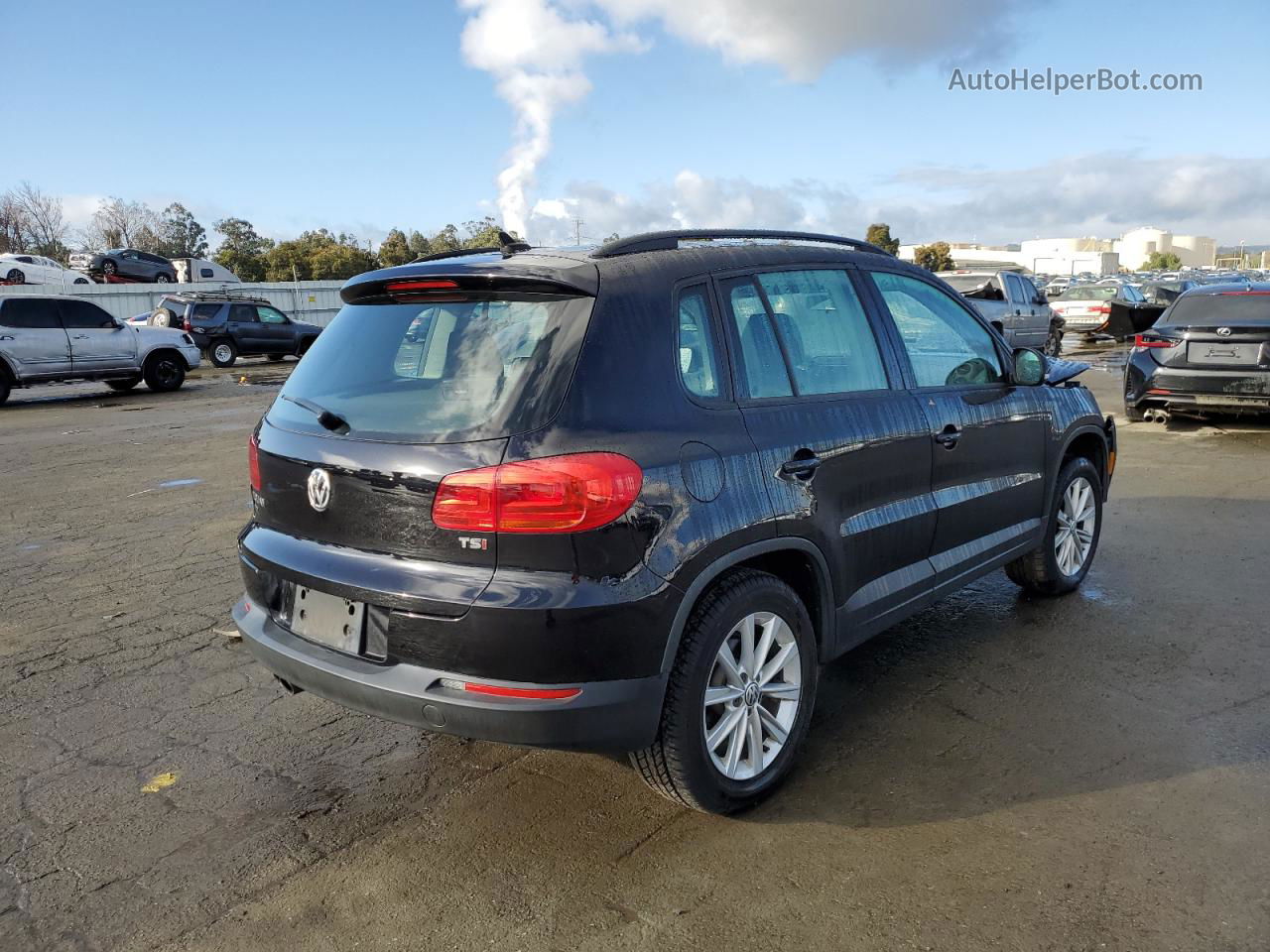 2018 Volkswagen Tiguan Limited  Black vin: WVGAV7AX8JK003871