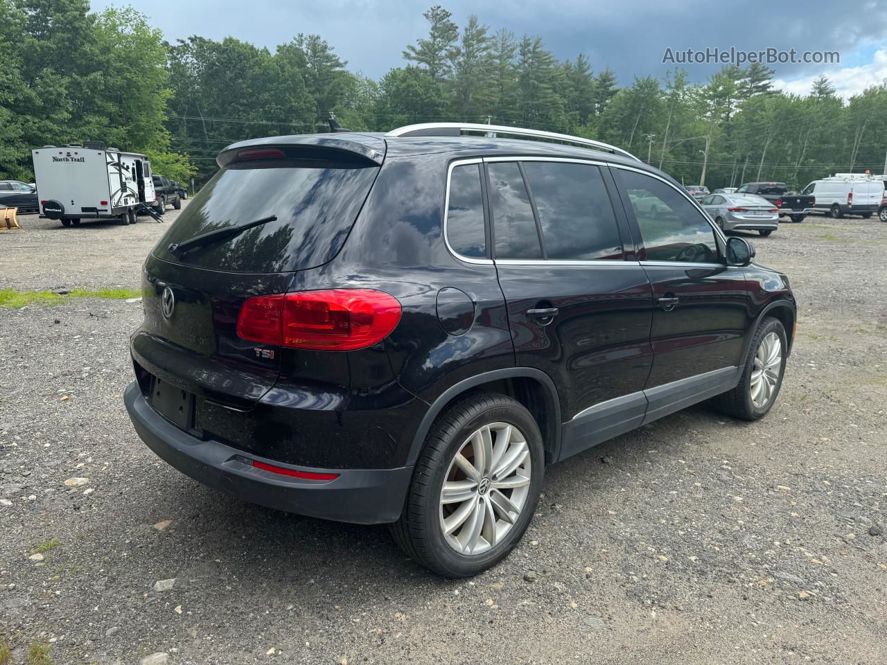 2016 Volkswagen Tiguan S Black vin: WVGAV7AX9GW515673