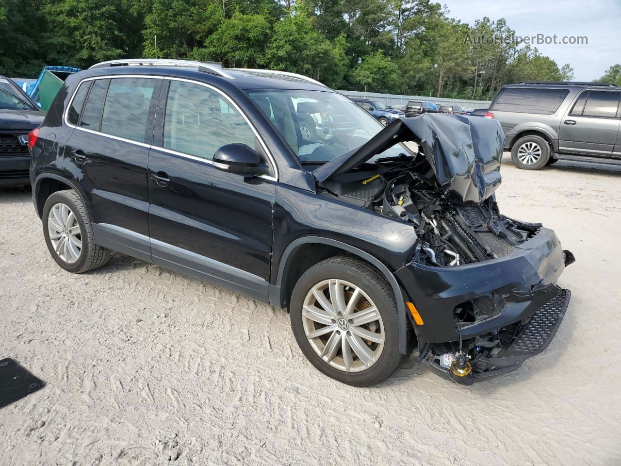 2016 Volkswagen Tiguan S Черный vin: WVGAV7AX9GW521117