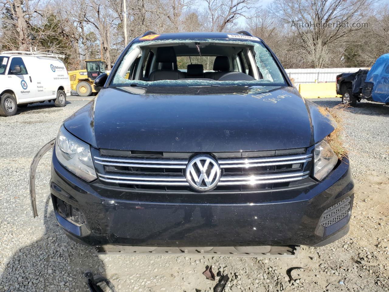 2017 Volkswagen Tiguan S Черный vin: WVGAV7AX9HW509275