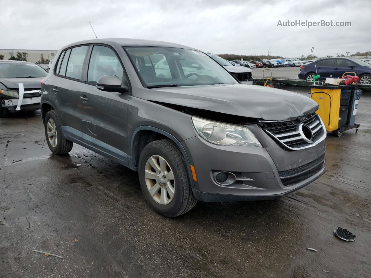 2010 Volkswagen Tiguan S Gray vin: WVGAV7AXXAW511610