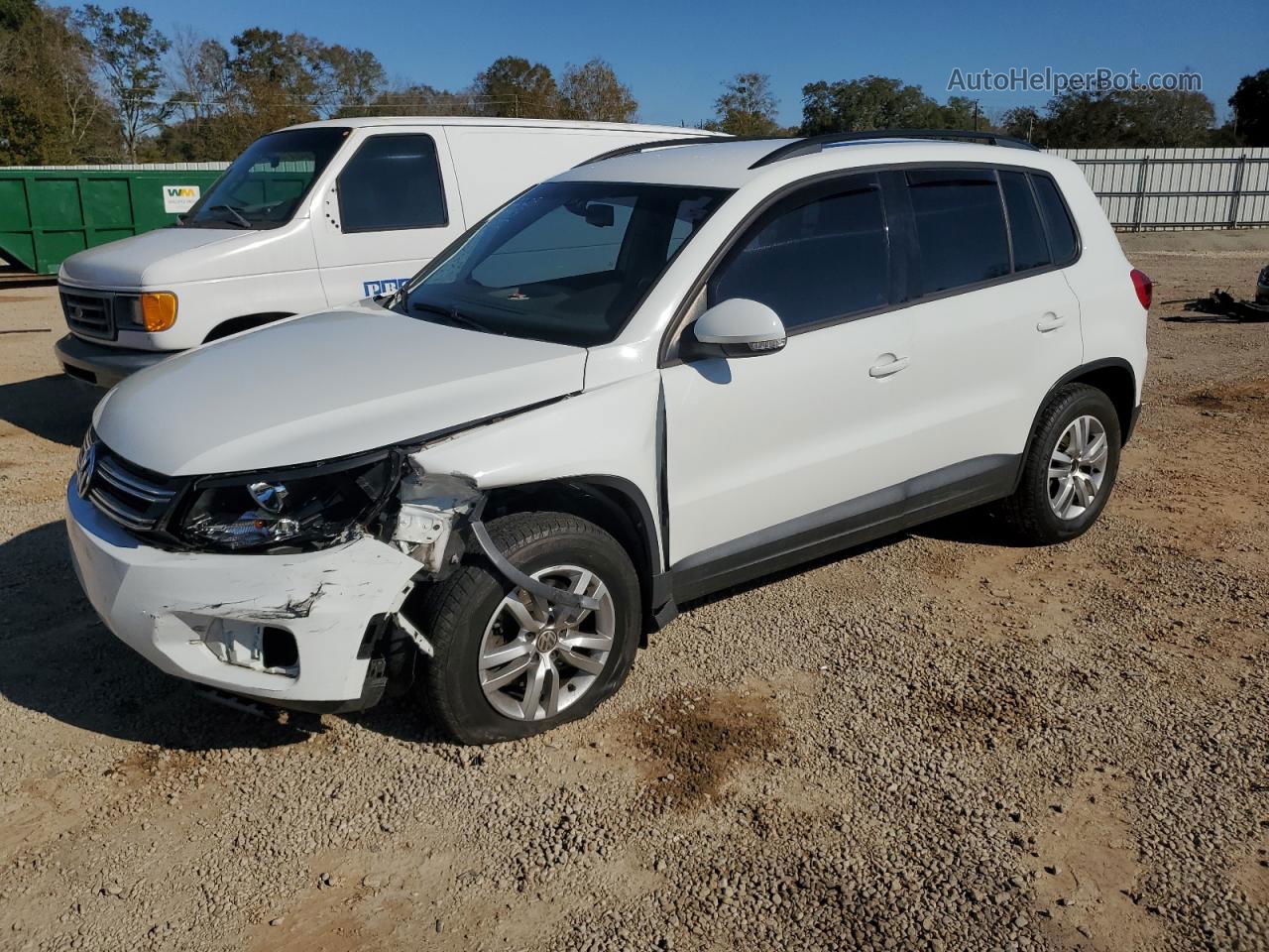 2016 Volkswagen Tiguan S White vin: WVGAV7AXXGW558712