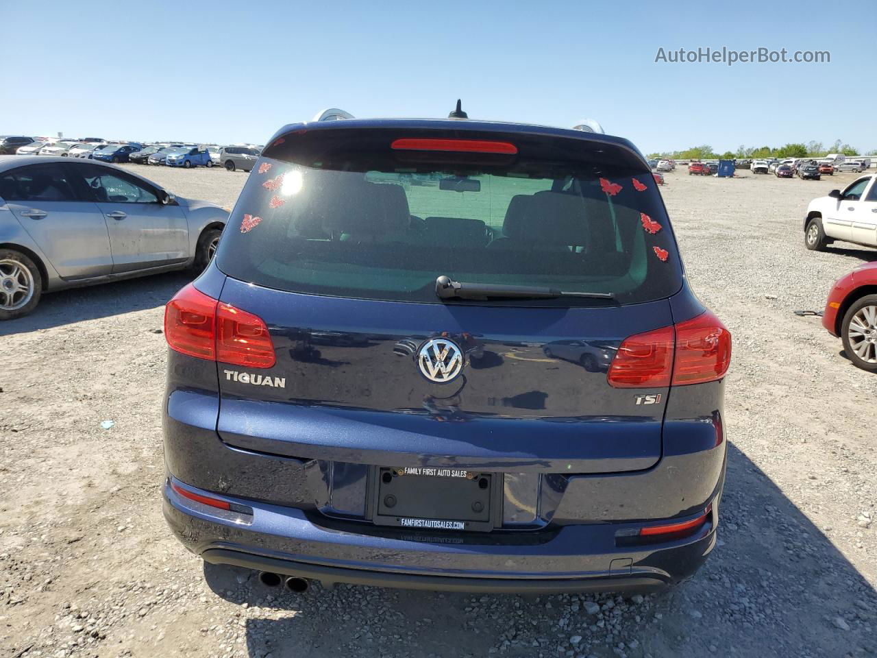 2016 Volkswagen Tiguan S Синий vin: WVGAV7AXXGW614034