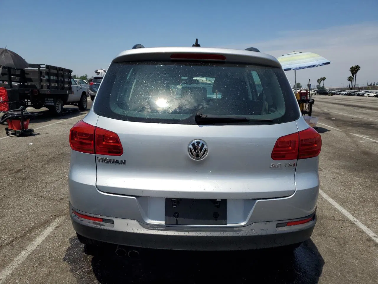 2017 Volkswagen Tiguan S Silver vin: WVGAV7AXXHK028832