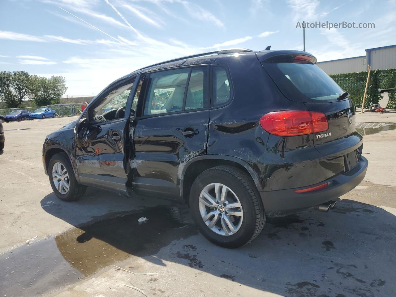 2017 Volkswagen Tiguan S Black vin: WVGAV7AXXHK031455