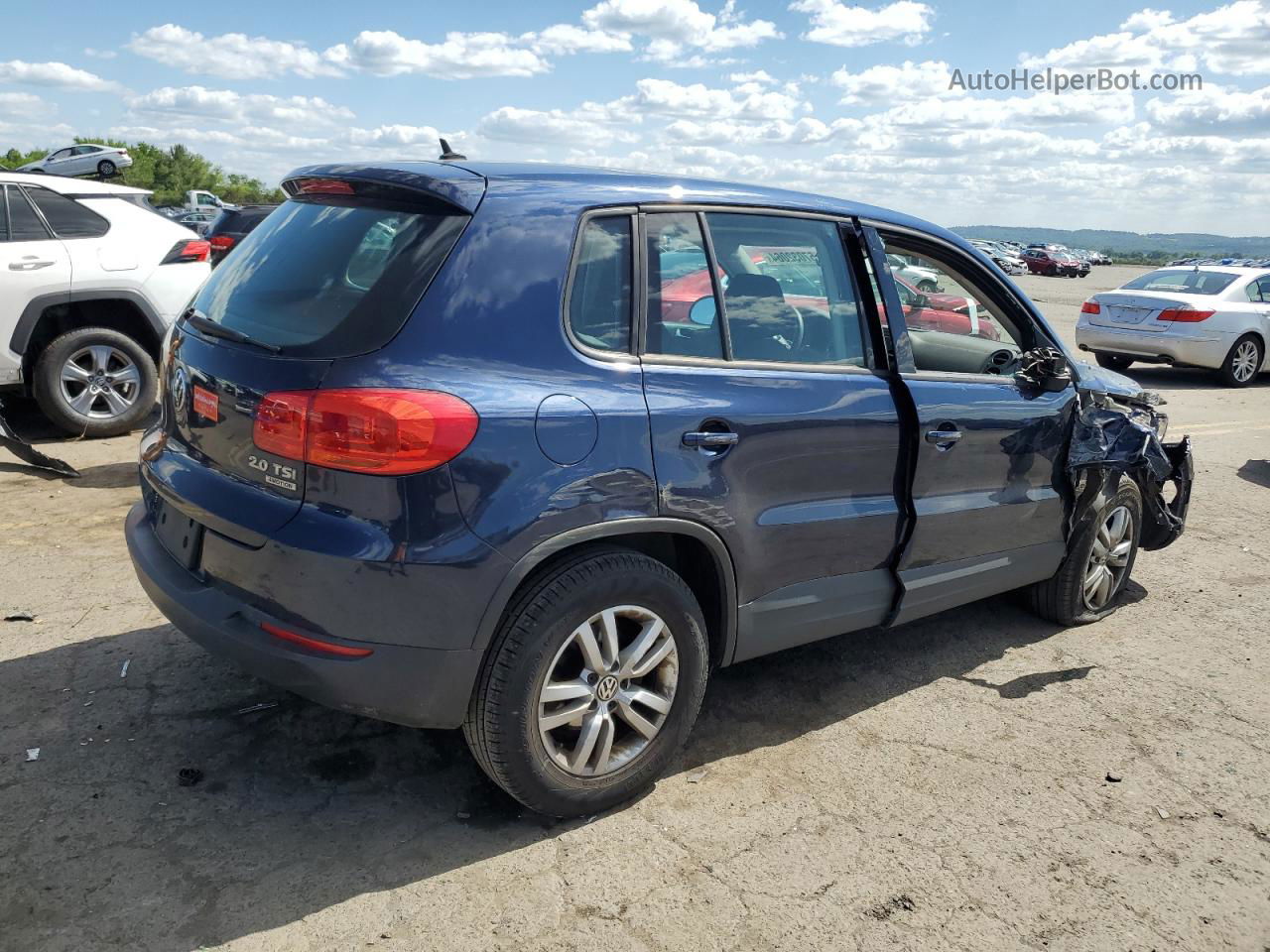 2013 Volkswagen Tiguan S Blue vin: WVGBV3AX0DW067672