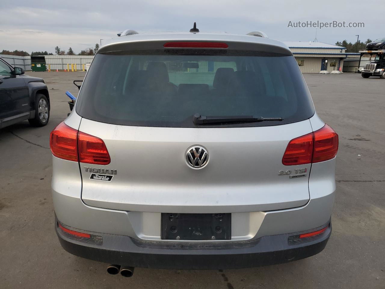 2013 Volkswagen Tiguan S Серебряный vin: WVGBV3AX4DW563073