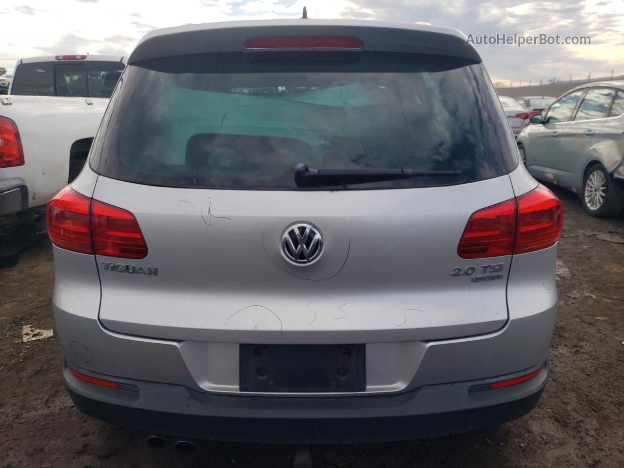 2013 Volkswagen Tiguan S Silver vin: WVGBV3AX6DW621202