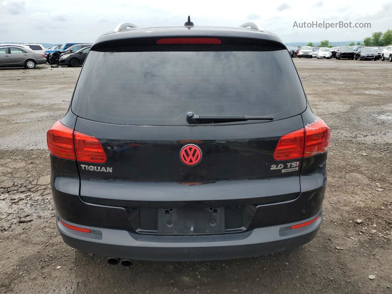 2013 Volkswagen Tiguan S Черный vin: WVGBV3AX9DW084163