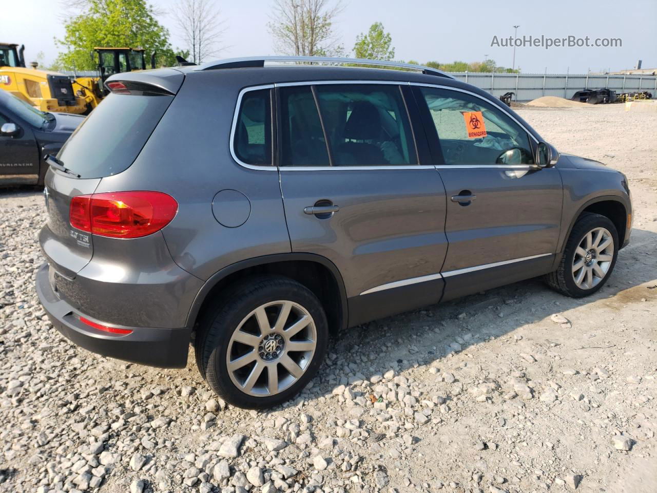 2013 Volkswagen Tiguan S Gray vin: WVGBV7AX0DW012081