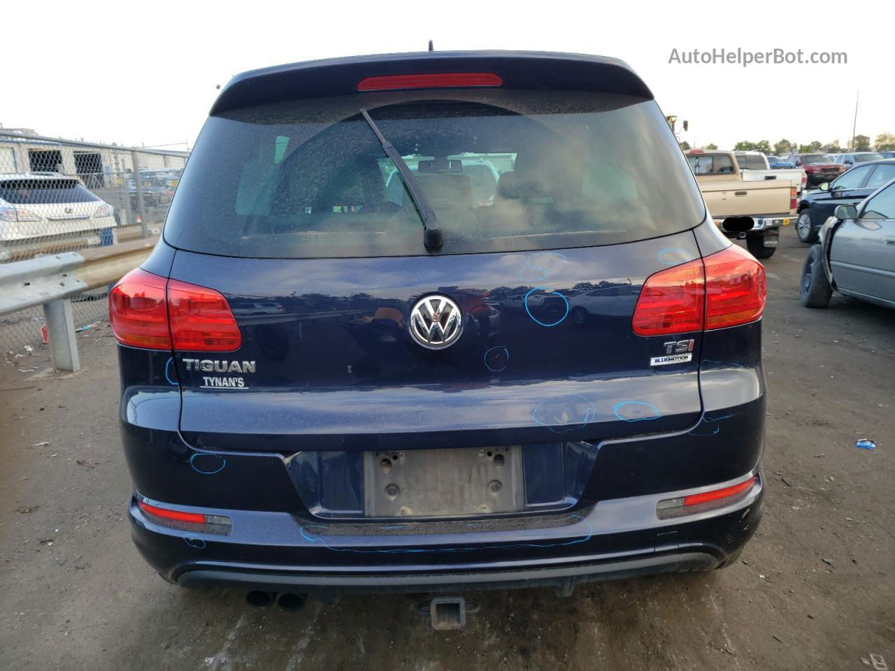 2016 Volkswagen Tiguan S Blue vin: WVGBV7AX0GW092244