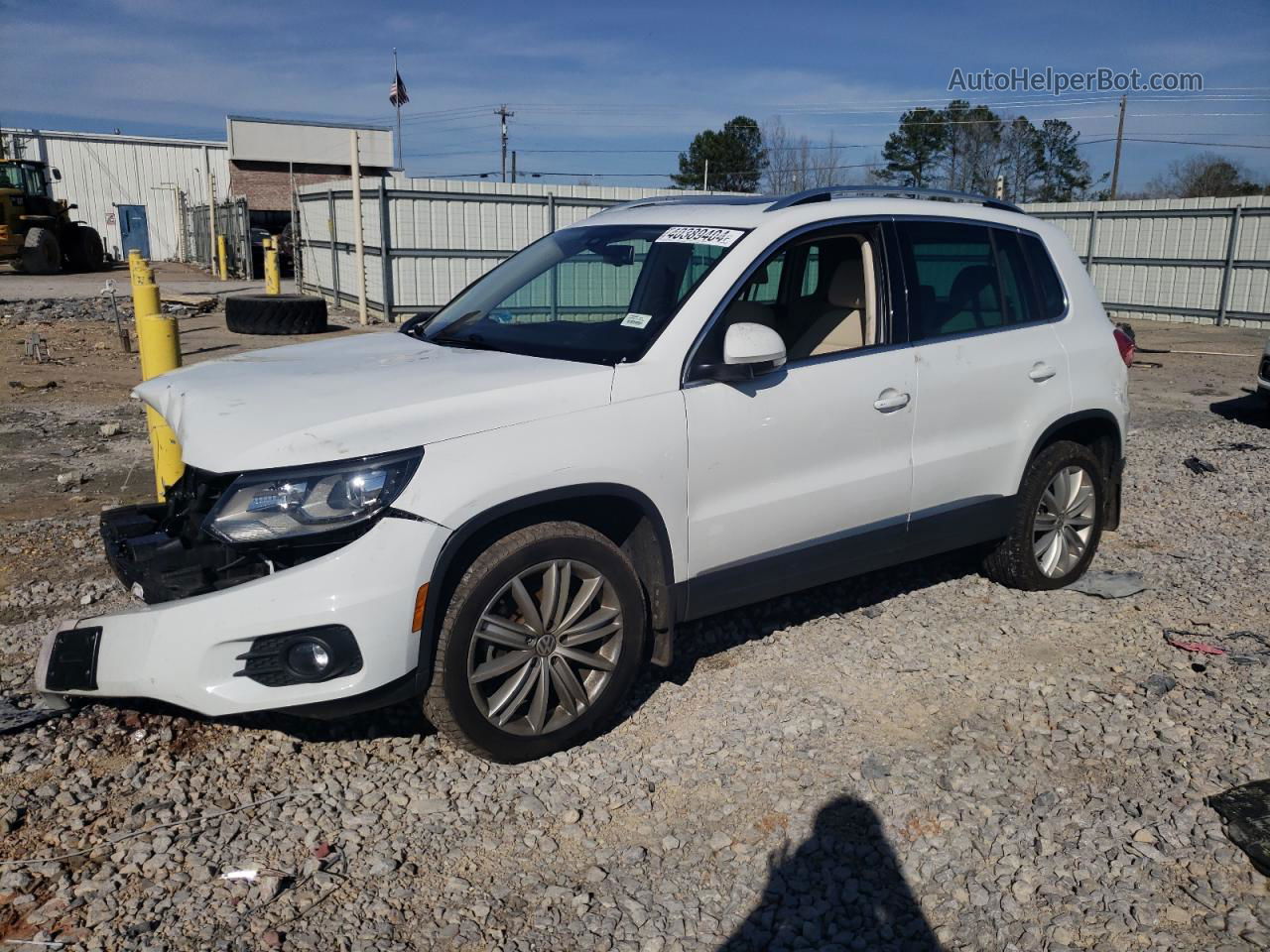 2016 Volkswagen Tiguan S White vin: WVGBV7AX0GW586409