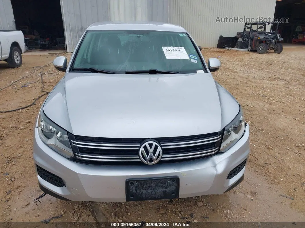 2018 Volkswagen Tiguan Limited 2.0t Silver vin: WVGBV7AX0JK000595