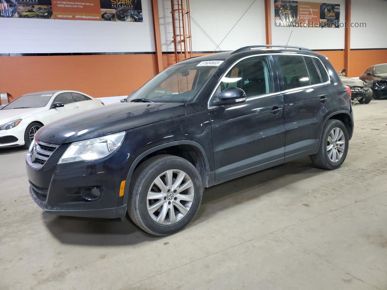 2010 Volkswagen Tiguan Se Black vin: WVGBV7AX1AW001943