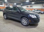 2010 Volkswagen Tiguan Se Black vin: WVGBV7AX1AW001943