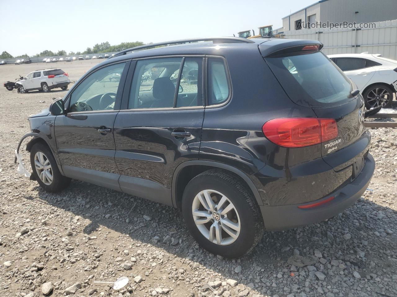 2016 Volkswagen Tiguan S Черный vin: WVGBV7AX1GW014409