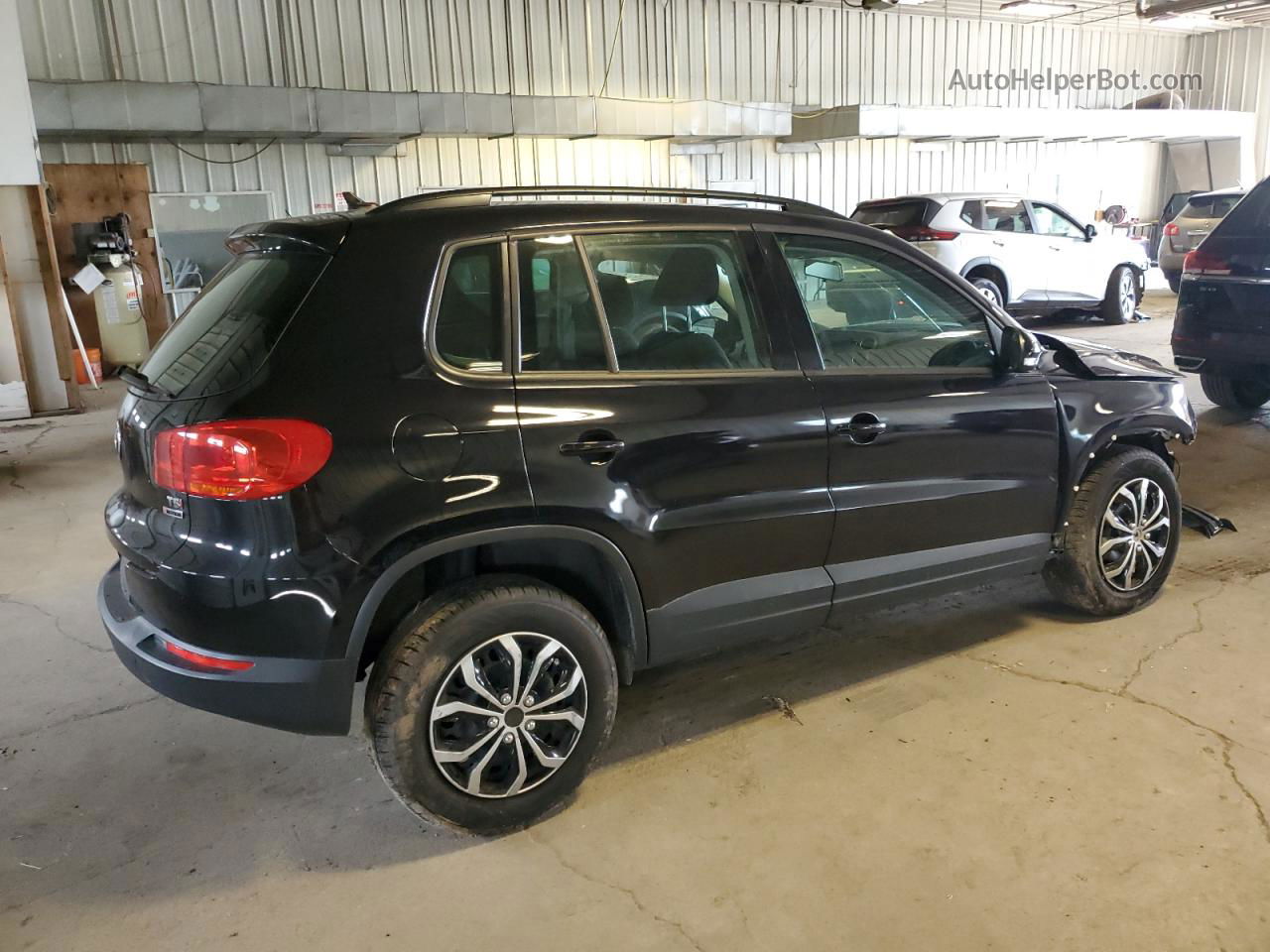 2017 Volkswagen Tiguan S Black vin: WVGBV7AX1HK043160