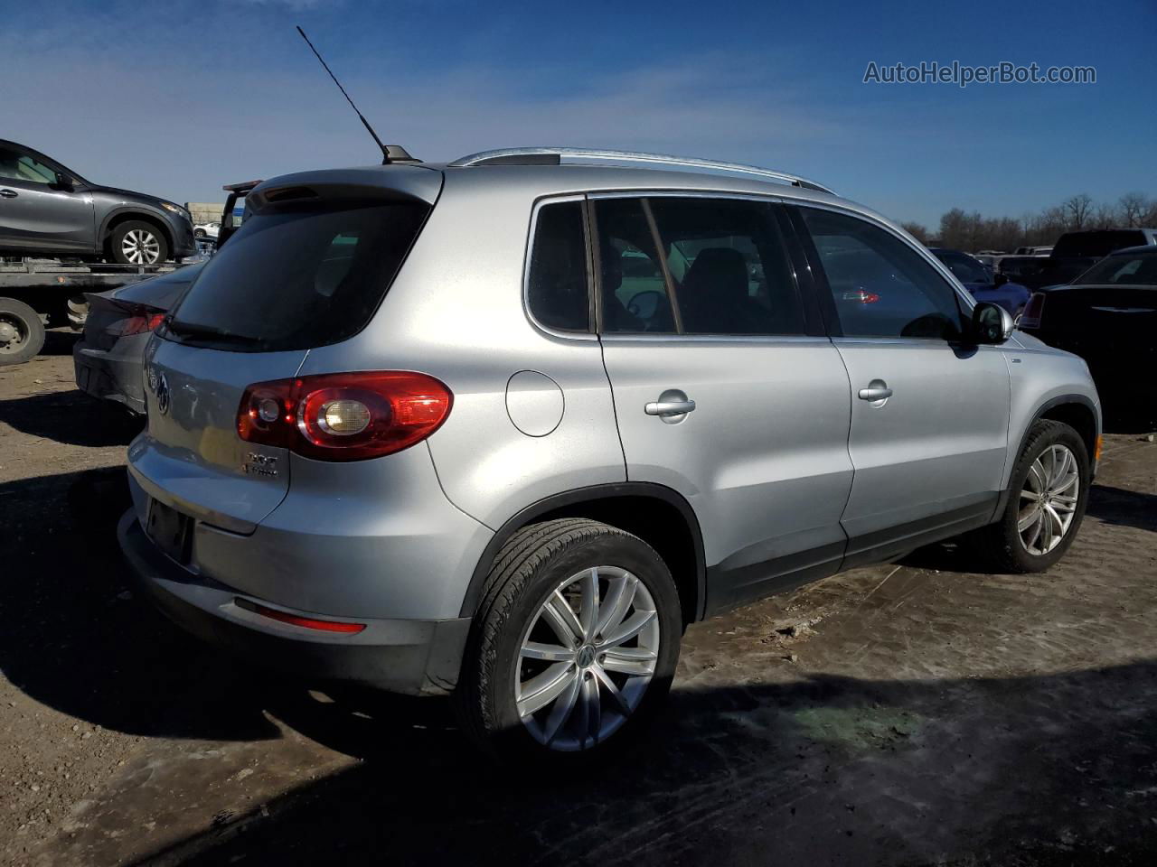 2010 Volkswagen Tiguan Se Серебряный vin: WVGBV7AX2AW536389