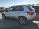 2010 Volkswagen Tiguan Se Серебряный vin: WVGBV7AX2AW536389