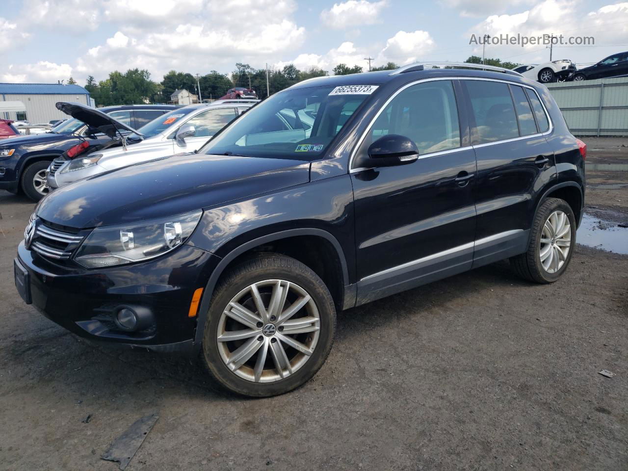 2013 Volkswagen Tiguan S Черный vin: WVGBV7AX2DW528460