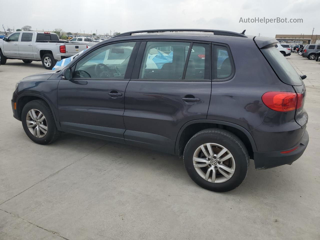 2016 Volkswagen Tiguan S Gray vin: WVGBV7AX2GW568154