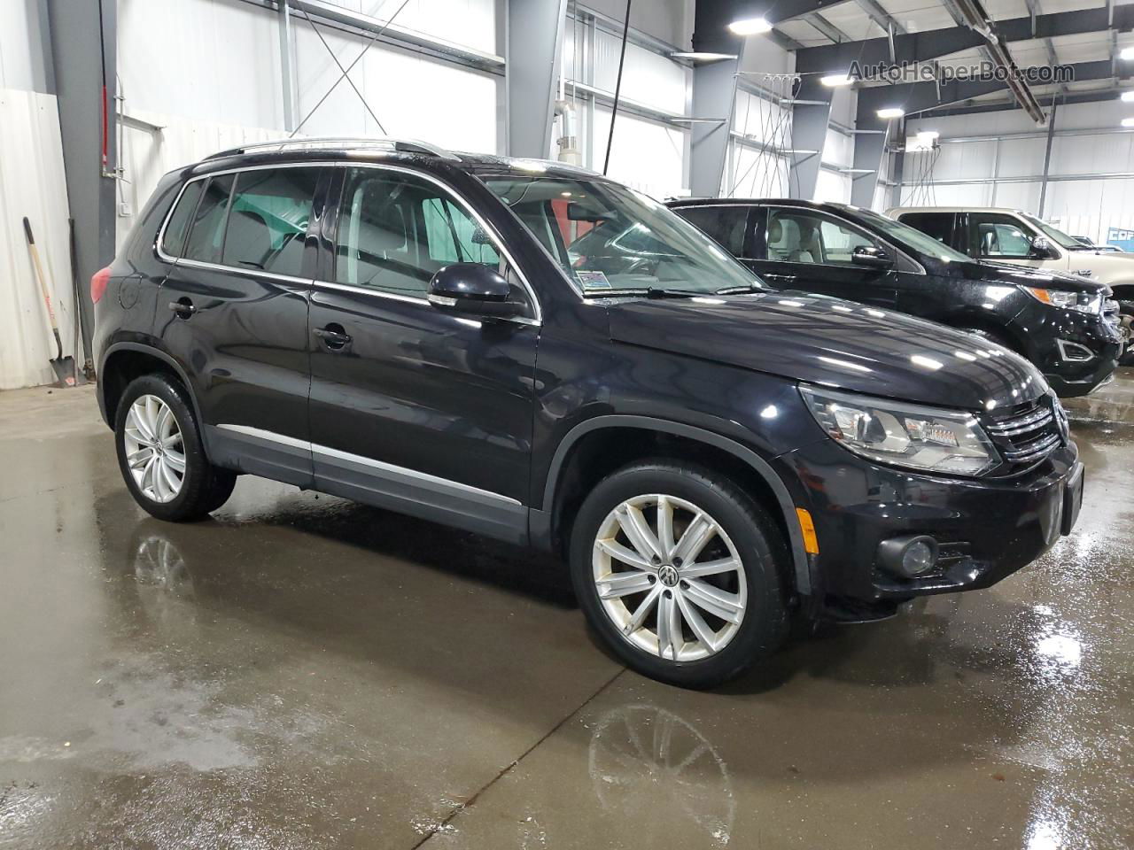 2016 Volkswagen Tiguan S Blue vin: WVGBV7AX3GW506486