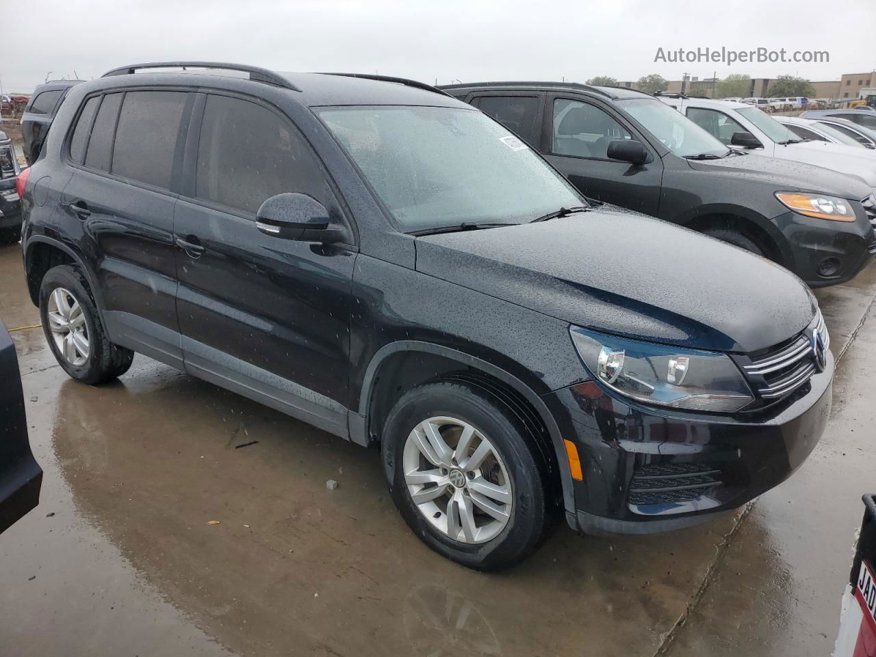 2016 Volkswagen Tiguan S Черный vin: WVGBV7AX3GW598375