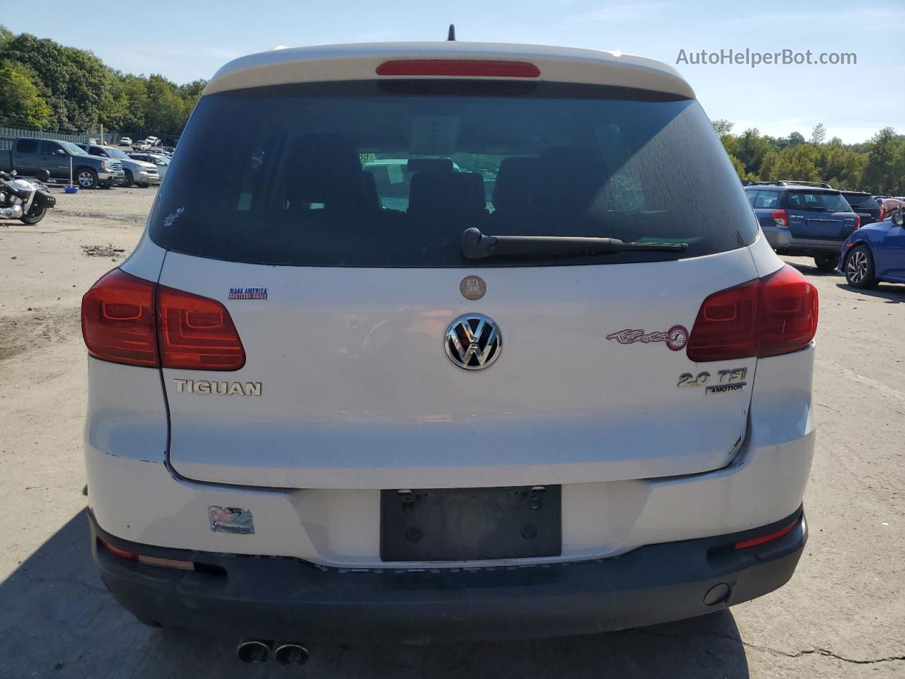 2013 Volkswagen Tiguan S Белый vin: WVGBV7AX4DW522871