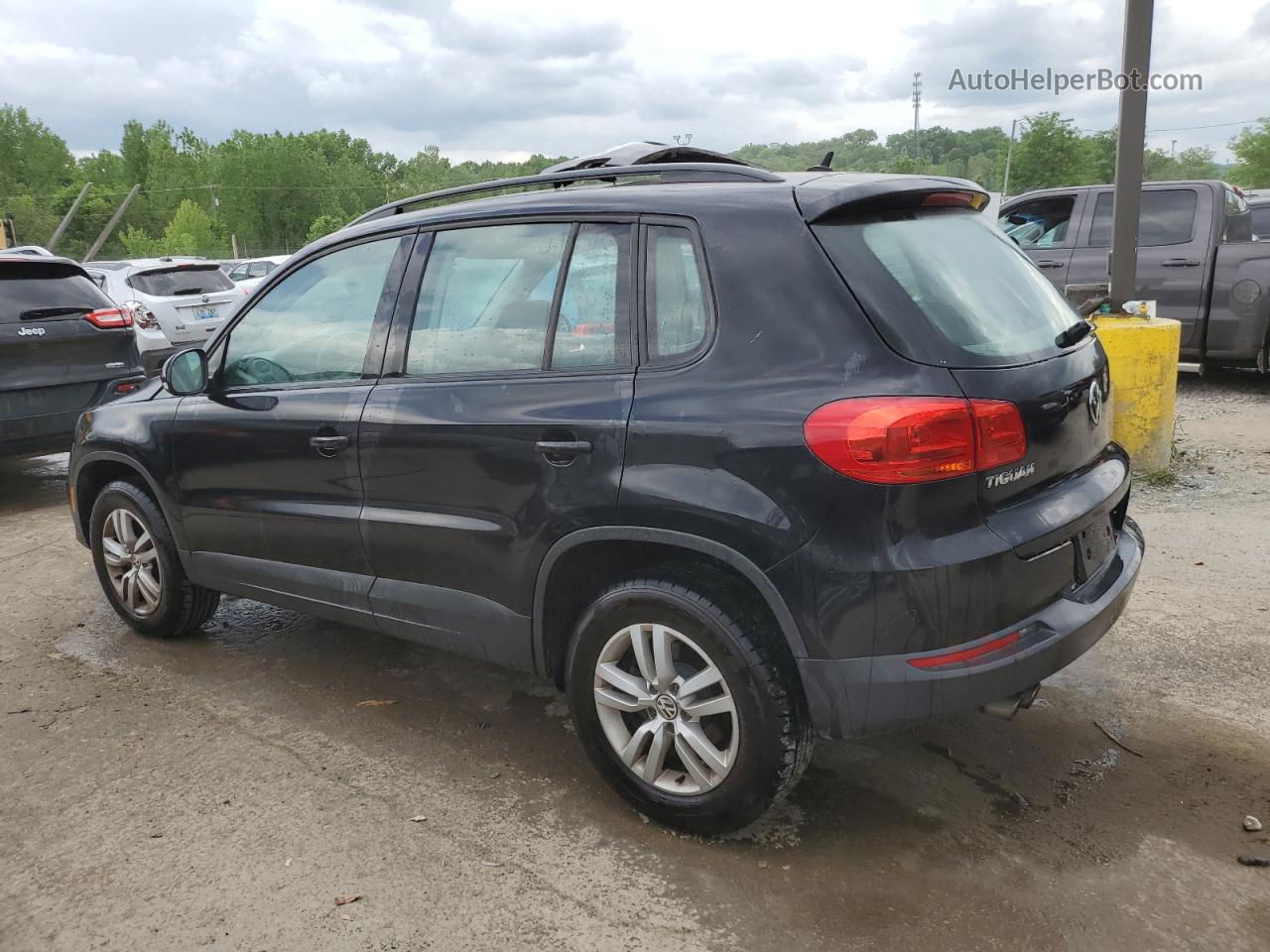 2016 Volkswagen Tiguan S Черный vin: WVGBV7AX4GW005638