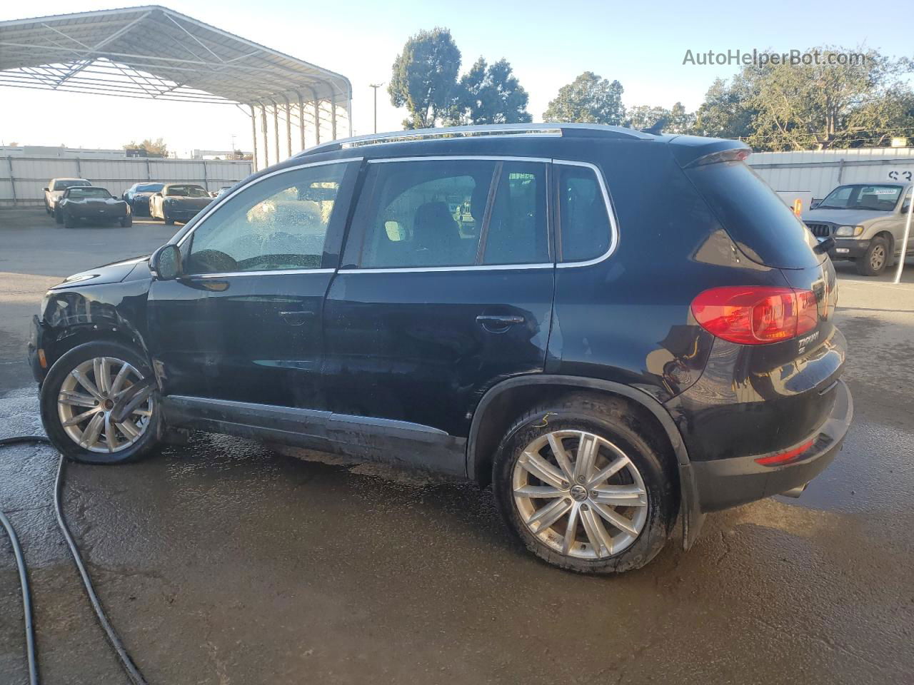 2016 Volkswagen Tiguan S Black vin: WVGBV7AX4GW525368