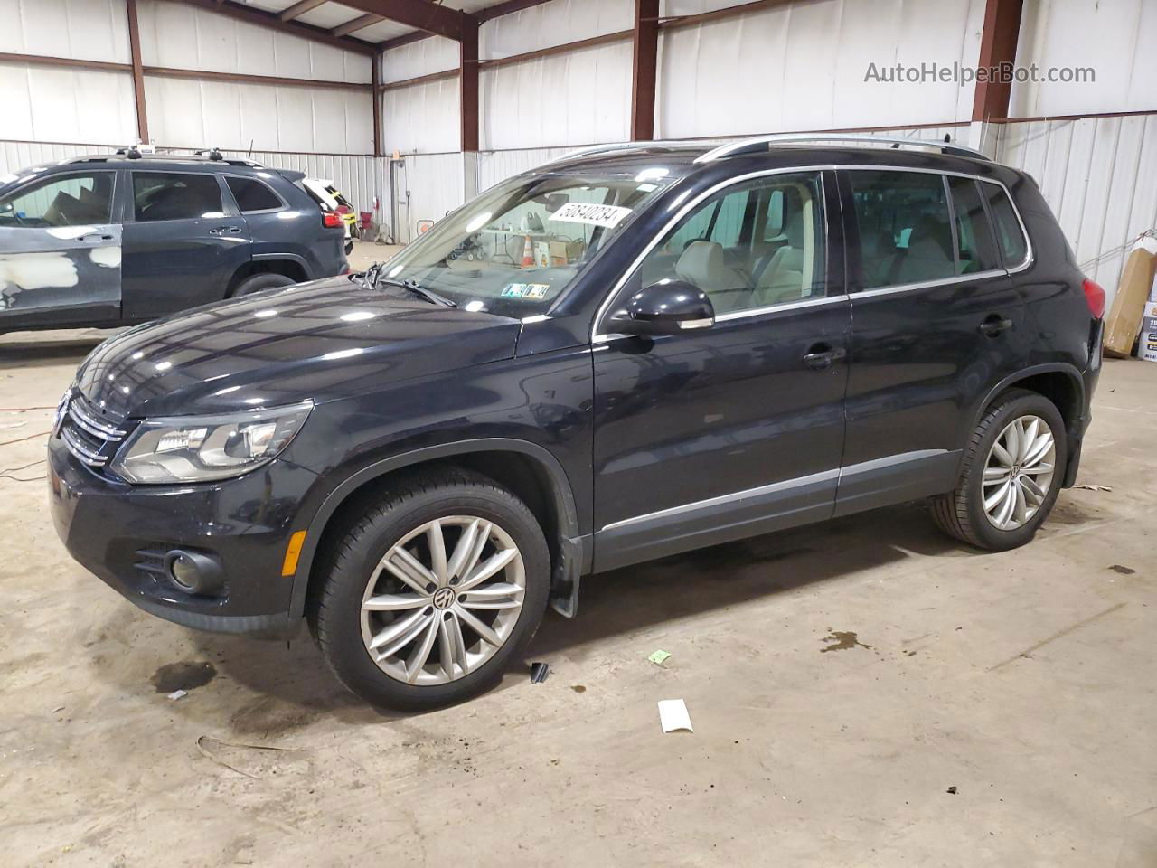 2016 Volkswagen Tiguan S Black vin: WVGBV7AX4GW553803