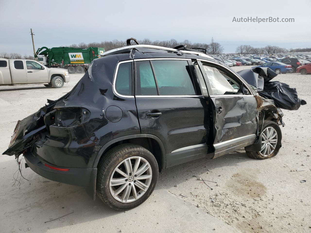 2016 Volkswagen Tiguan S Black vin: WVGBV7AX4GW577891