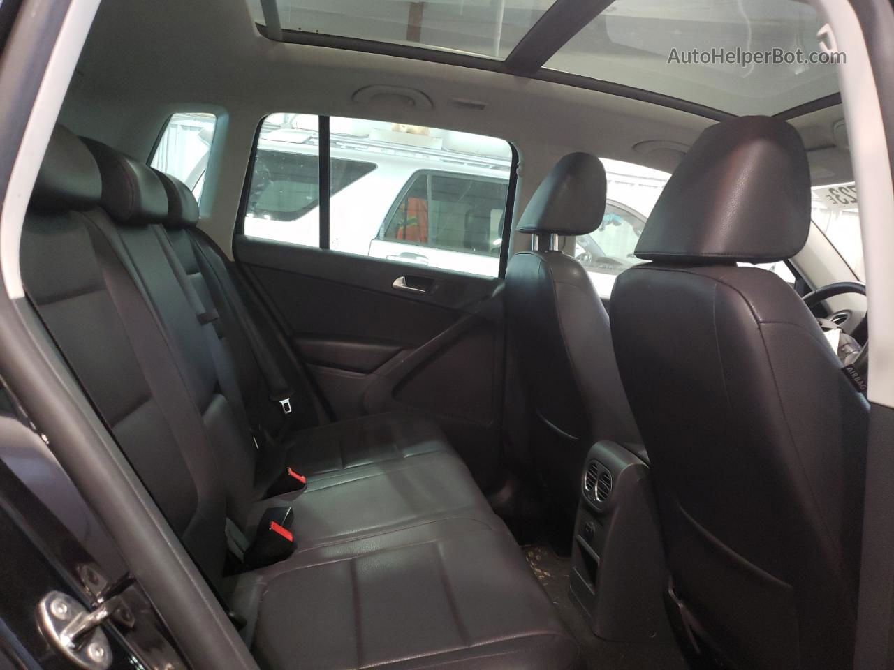 2010 Volkswagen Tiguan Se Черный vin: WVGBV7AX5AW523961