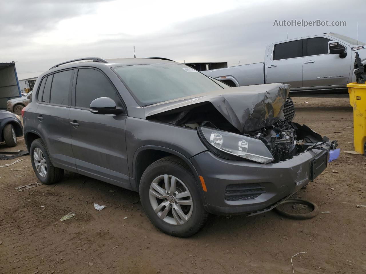 2016 Volkswagen Tiguan S Gray vin: WVGBV7AX5GW527937