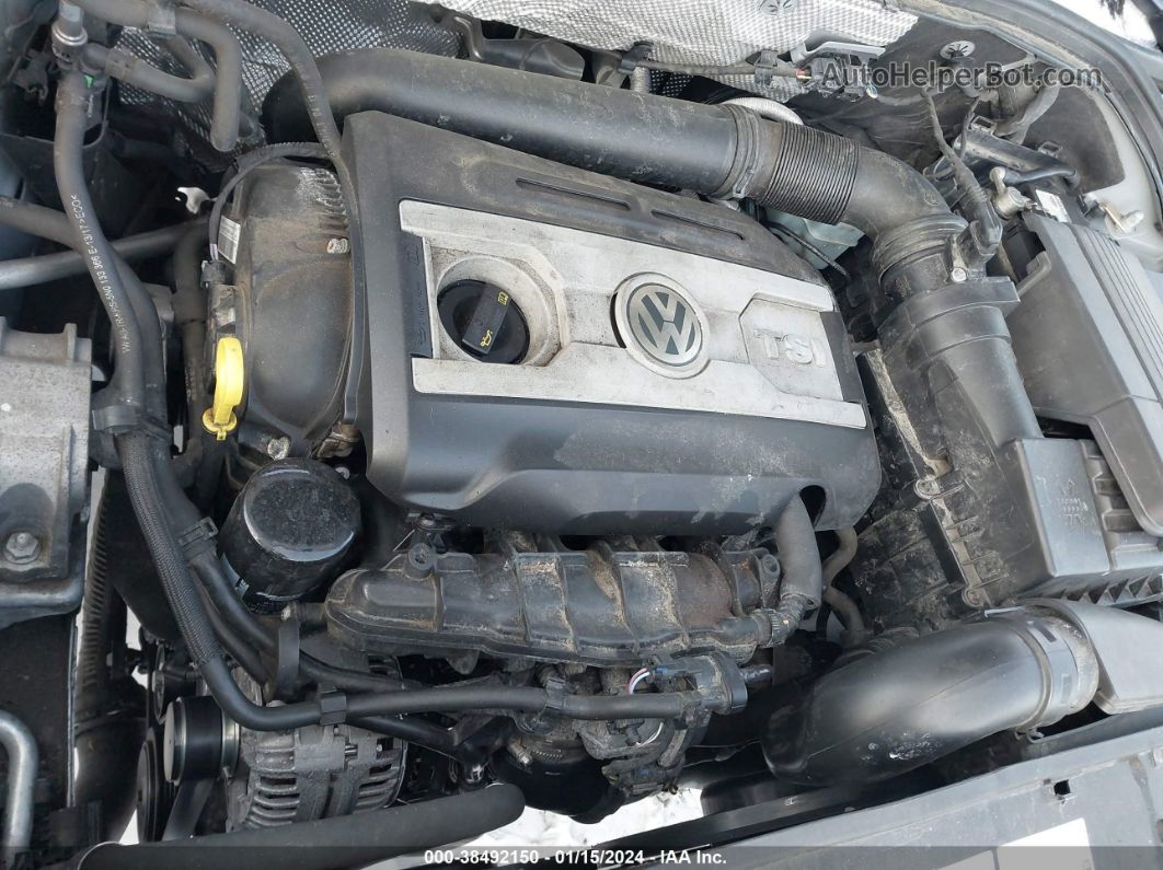 2017 Volkswagen Tiguan 2.0t/2.0t S Серебряный vin: WVGBV7AX5HK042254
