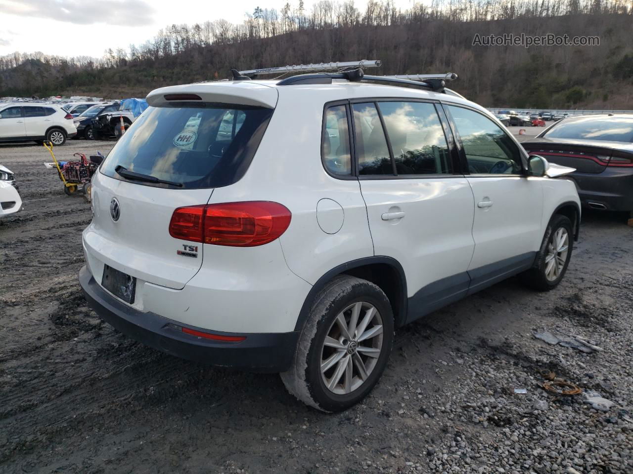 2017 Volkswagen Tiguan S White vin: WVGBV7AX5HK049799