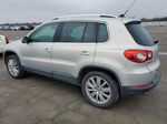 2010 Volkswagen Tiguan Se Silver vin: WVGBV7AX6AW516159