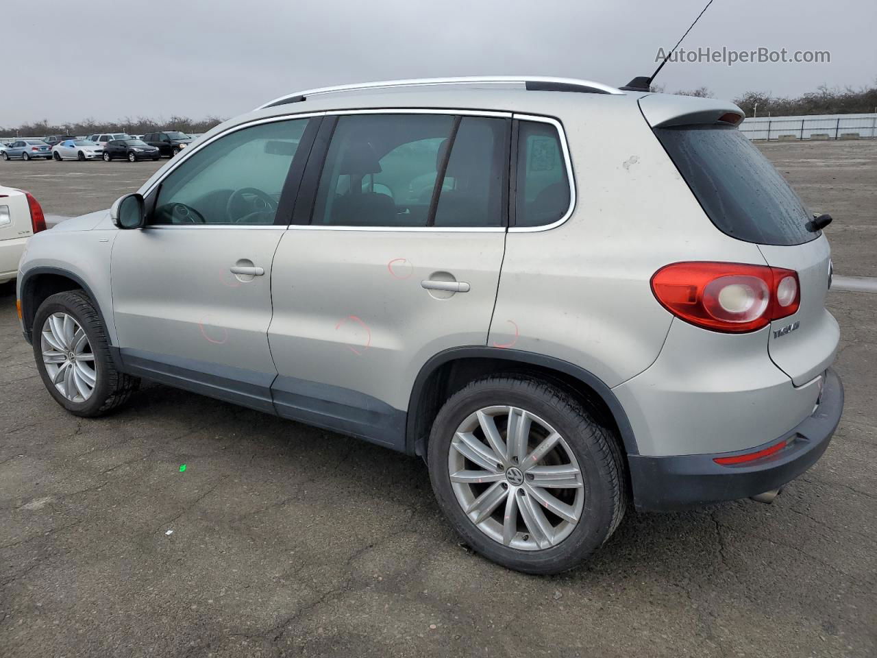 2010 Volkswagen Tiguan Se Серебряный vin: WVGBV7AX6AW516159