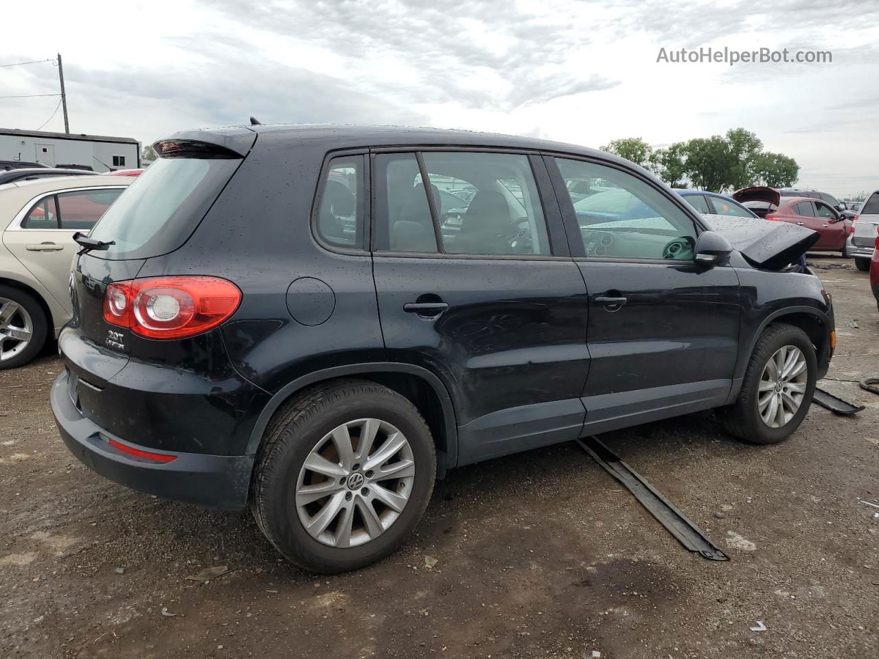 2010 Volkswagen Tiguan Se Black vin: WVGBV7AX6AW529171