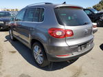 2010 Volkswagen Tiguan Se Gray vin: WVGBV7AX6AW536847