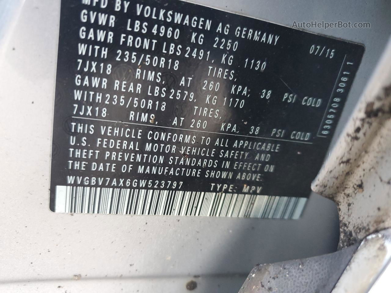 2016 Volkswagen Tiguan S Silver vin: WVGBV7AX6GW523797