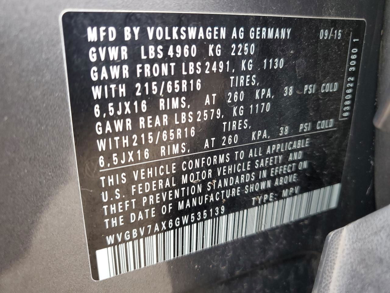 2016 Volkswagen Tiguan S Gray vin: WVGBV7AX6GW535139
