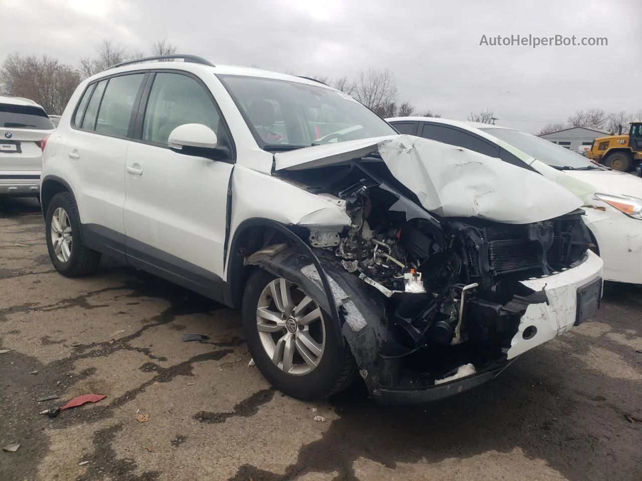 2016 Volkswagen Tiguan S White vin: WVGBV7AX6GW597866