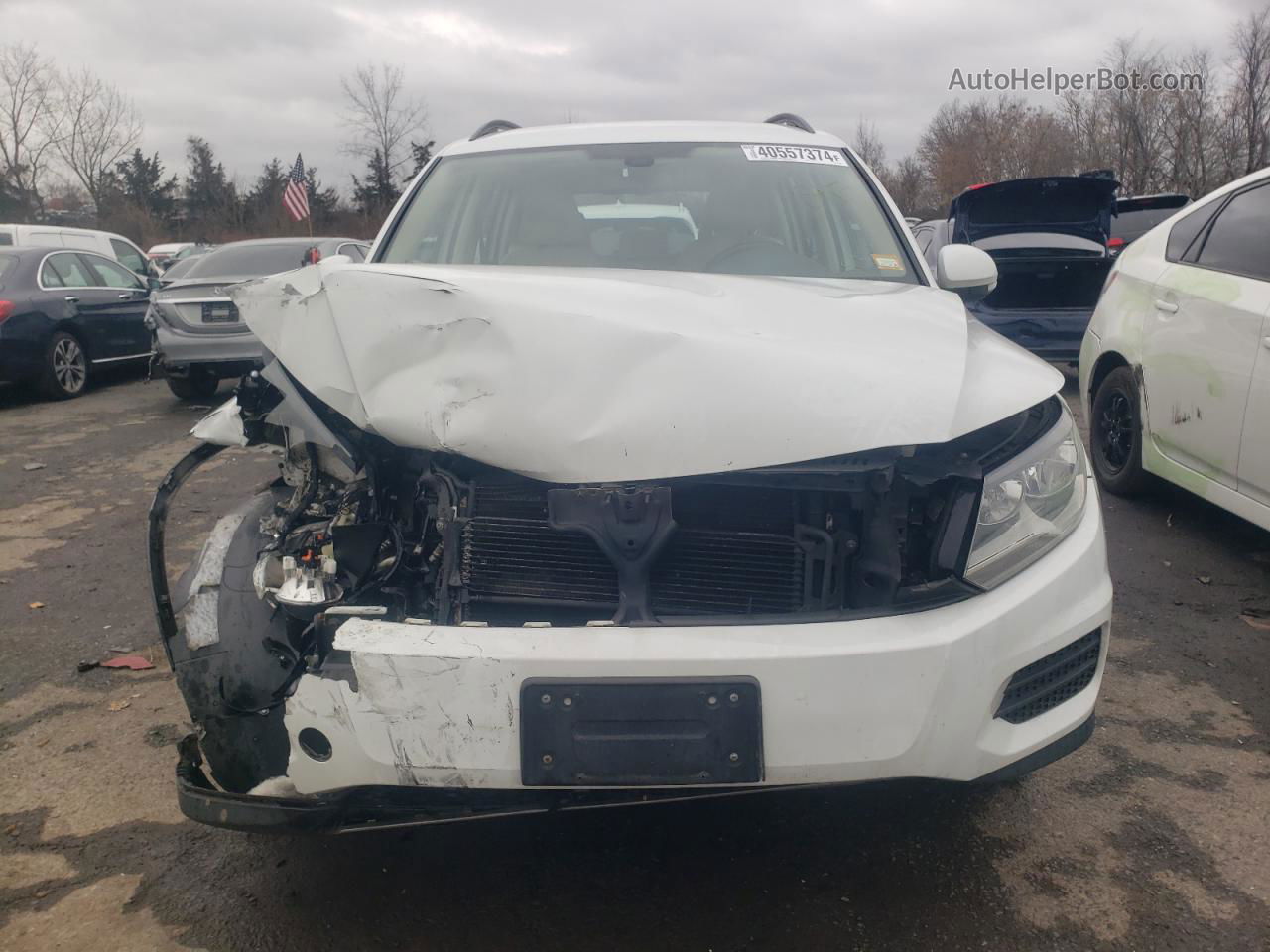 2016 Volkswagen Tiguan S White vin: WVGBV7AX6GW597866