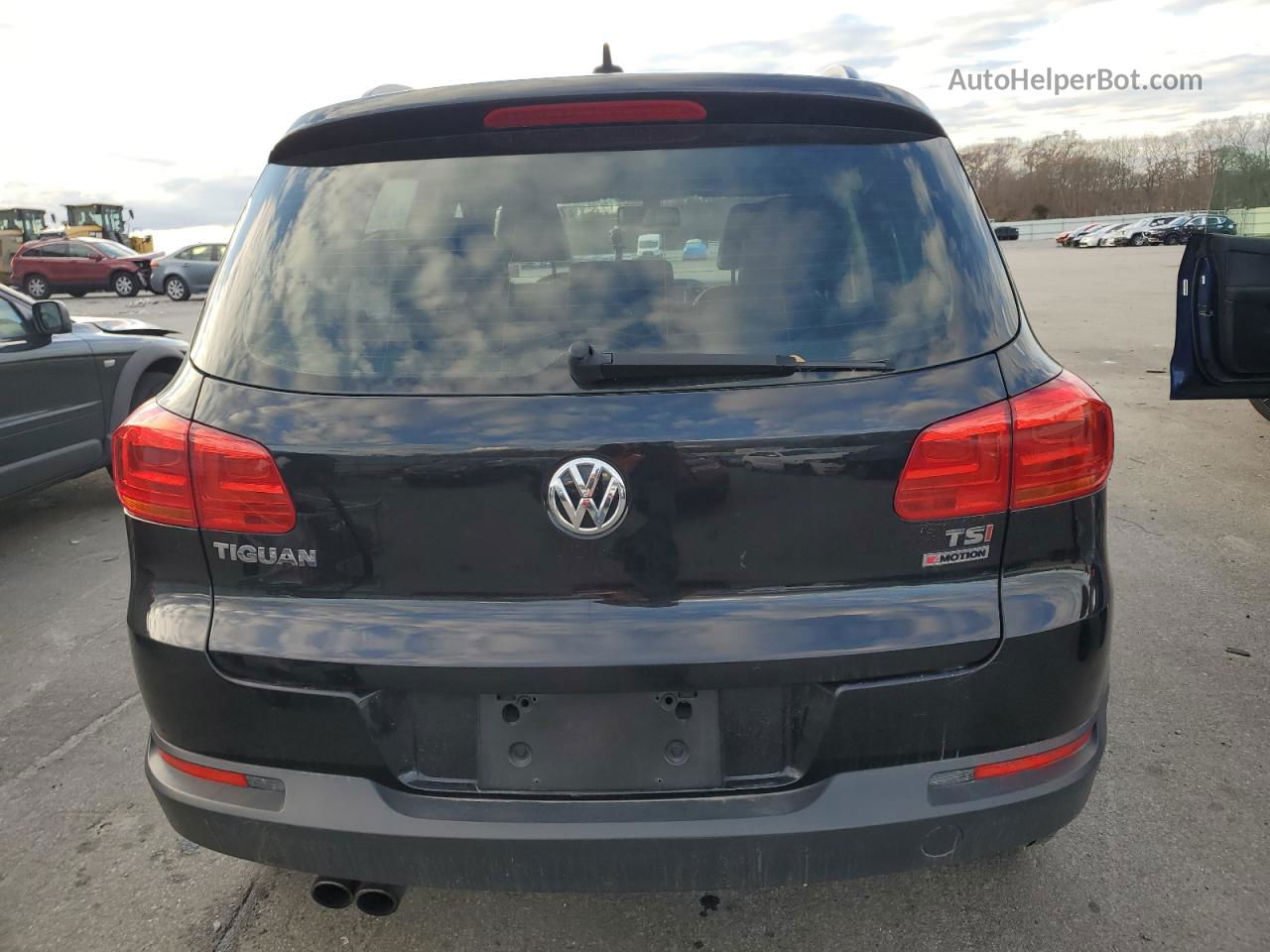 2017 Volkswagen Tiguan S Black vin: WVGBV7AX6HK024099