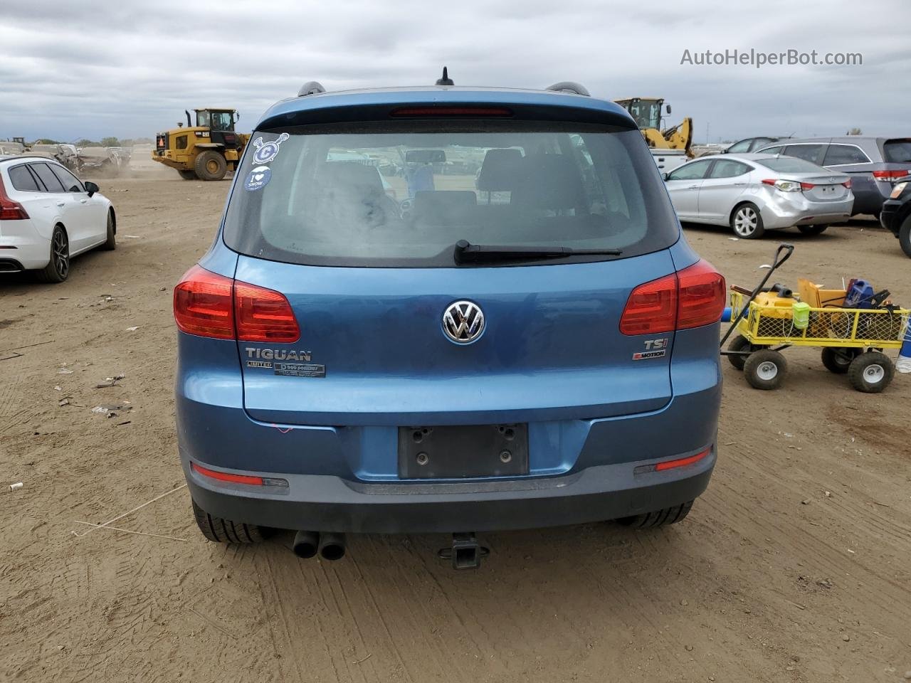 2017 Volkswagen Tiguan S Blue vin: WVGBV7AX6HK047849