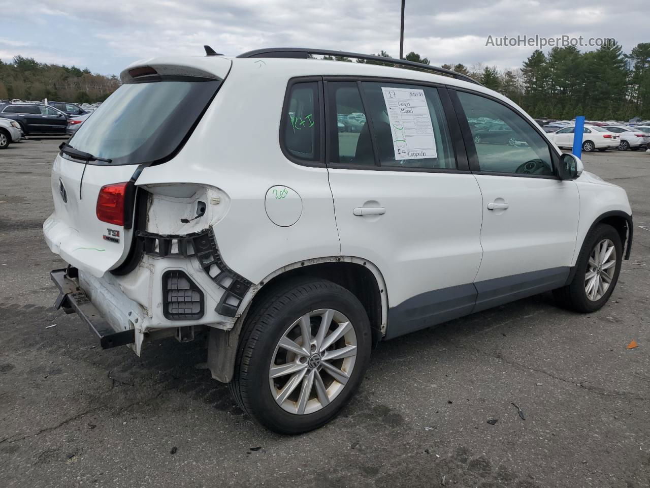 2017 Volkswagen Tiguan S White vin: WVGBV7AX6HK051142