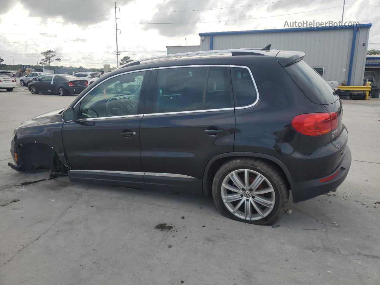 2016 Volkswagen Tiguan S Черный vin: WVGBV7AX7GW508242